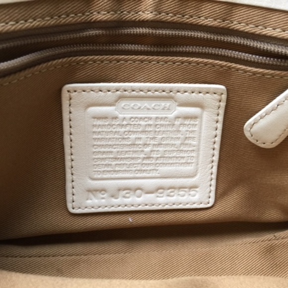 Coach Leather Crossbody Bag and Wallet - Picture 5 of 8